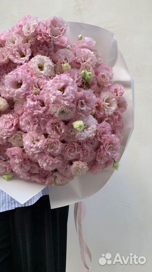 Монобукет из пушистой эустомы