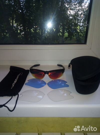 Солнцезащитные очки мужские спортивные