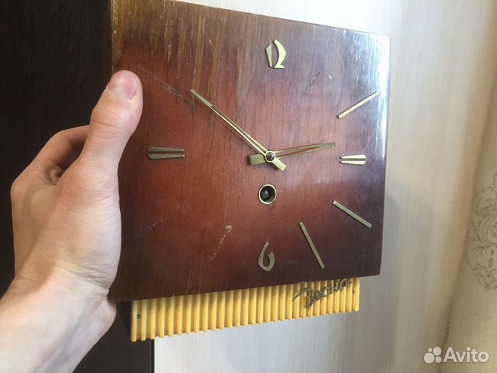 Часы весна СССР ретро коллекция