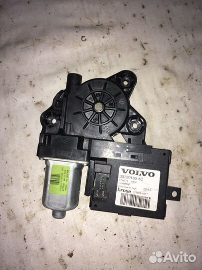 Моторчик стеклоподъемника задний левый Volvo V50
