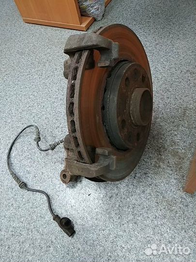 Поворотный кулак Рено Дастер правый