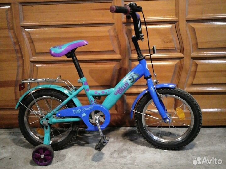 Велосипед детский четырехколесный