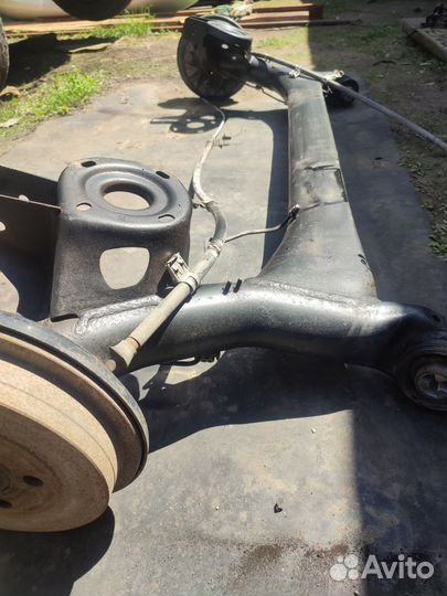 Задняя балка Шкода Фабия 2, rapid