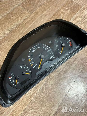 Панель приборов Mercedes w210