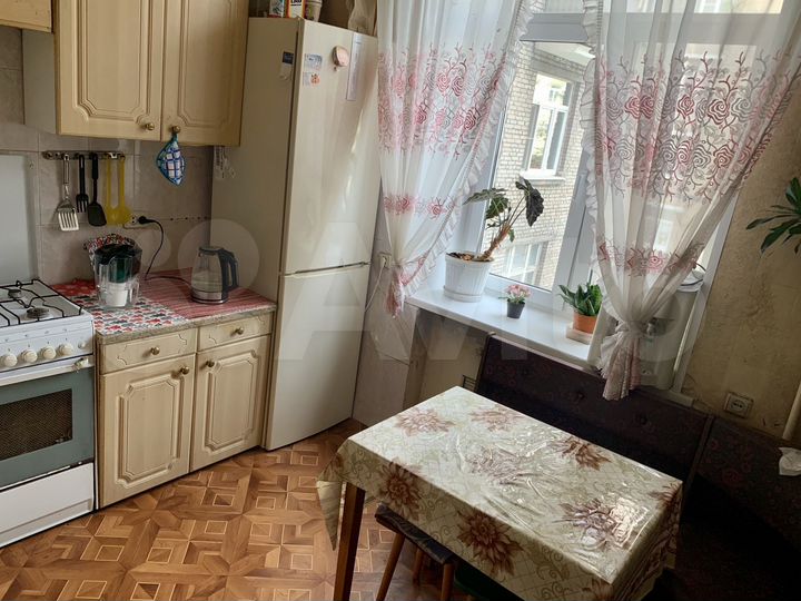 Комната 20 м² в 3-к., 3/8 эт.