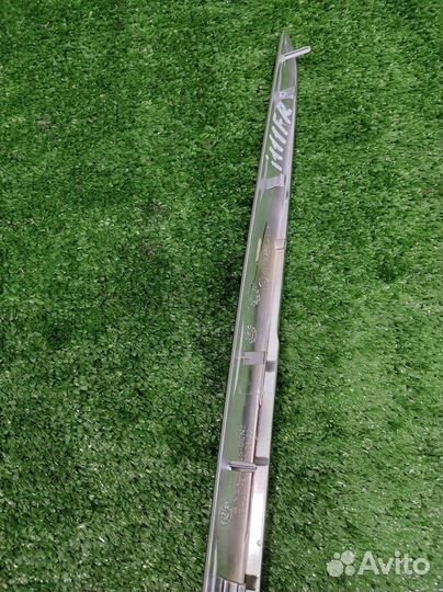 Накладка двери Mercedes Benz ML W164 2007