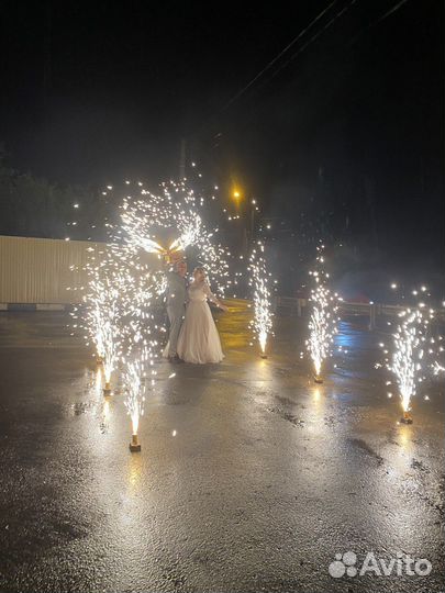 Тяжелый дым и холодные фонтаны на свадьбу