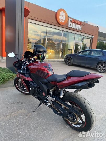 Yamaha YZF - R1