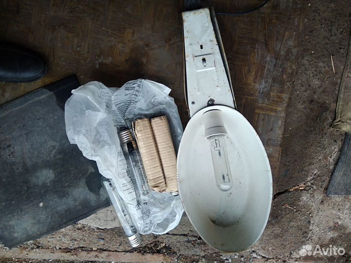 Фонарь уличный на столб