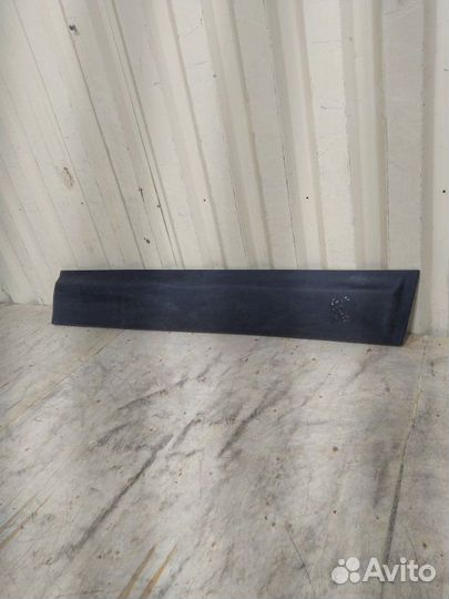 Накладка двери передняя правая Nissan Qashqai J10