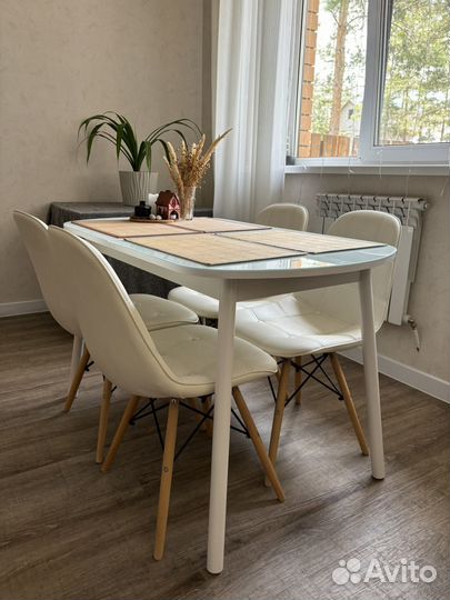 Раздвижной кухонный стол