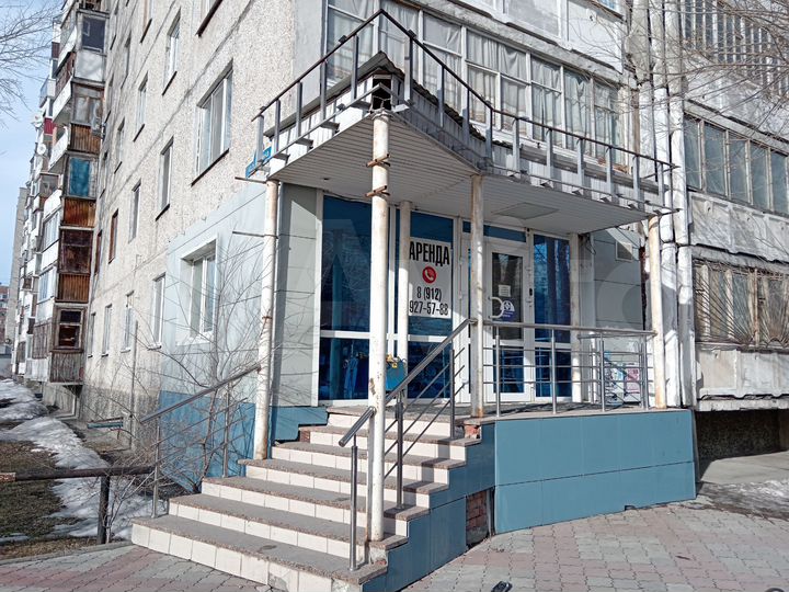 Торговая площадь на первой линии 57 м²