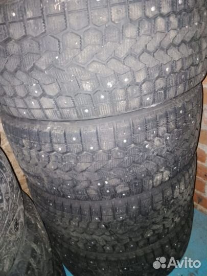 Yokohama Ice Guard G075 215/45 R17