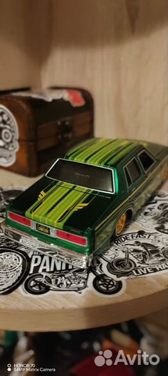 Модель автомобиля 1 24