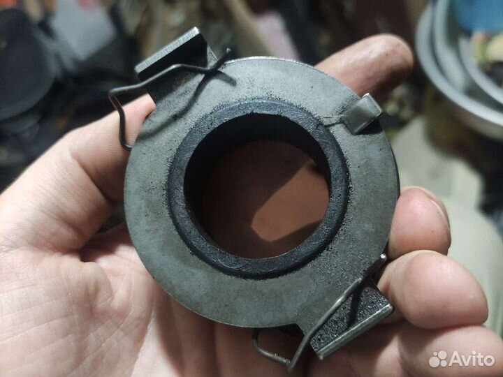 Выжимной подшипник