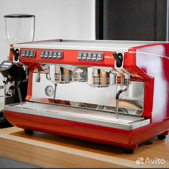 Кофемашина Nuova Simonelli Appia Life2 GRV