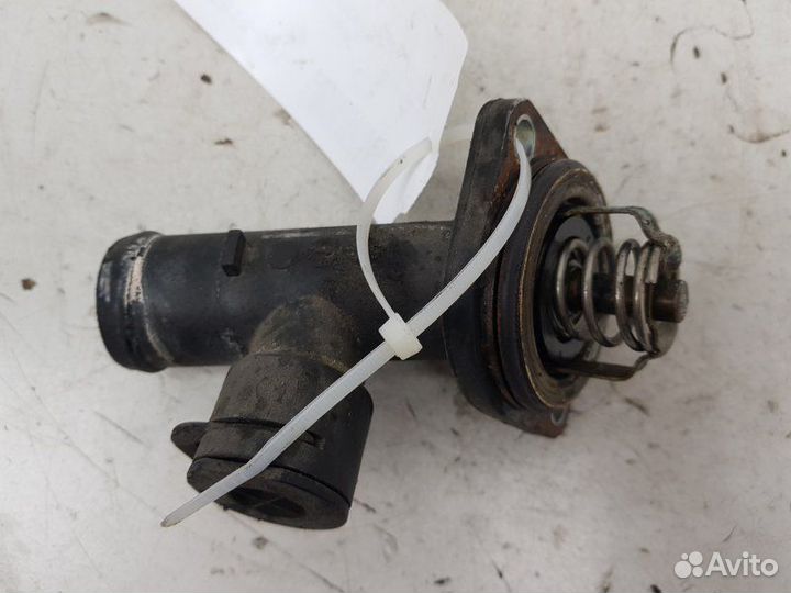 Корпус термостата Mitsubishi Outlander