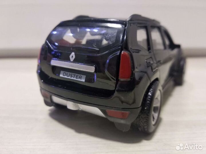 Модель автомобиля Рено Дастер