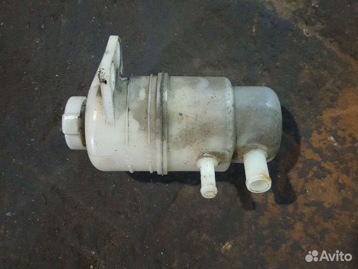 Бачок гур митсубиси лансер 9