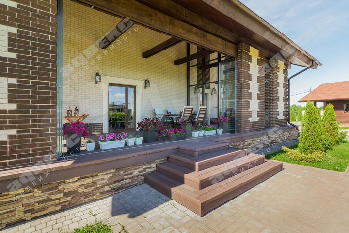 Коттедж 446 м² на участке 26 сот.