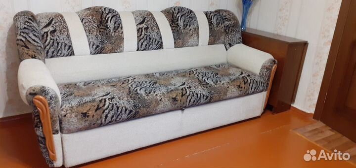 Диван и кресло кровать бу