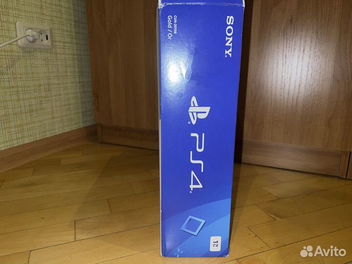 Sony playstation 4 slim 1tb Gold