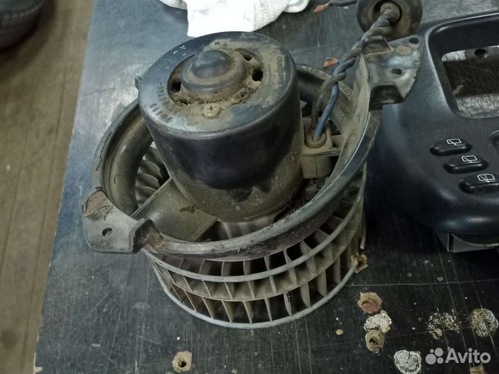 Блок печки Крайслер Вояджер 3