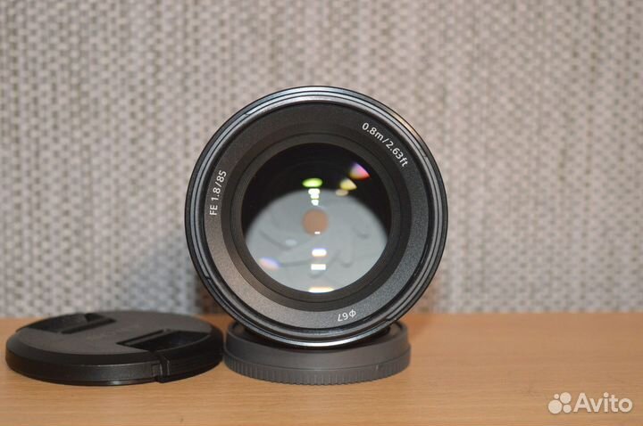 Sony FE 85mm f/1.8