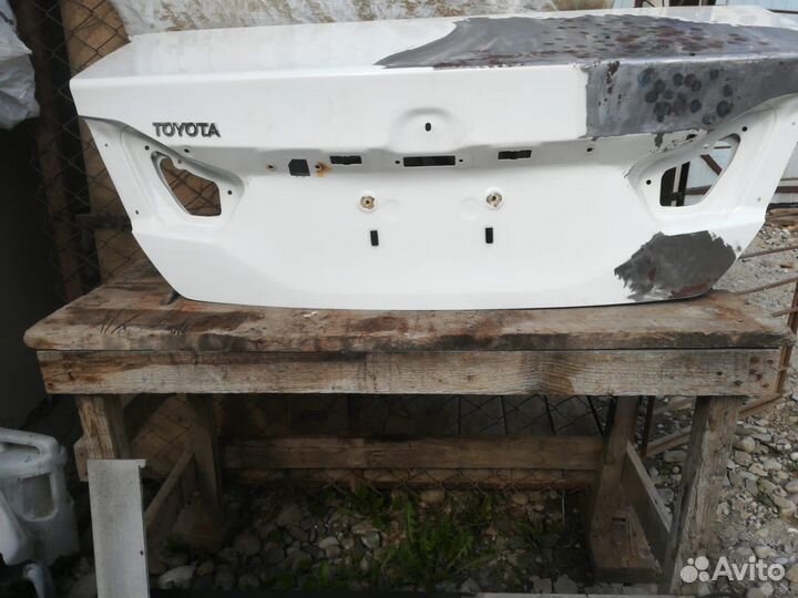 Крышка багажника toyota camry 50
