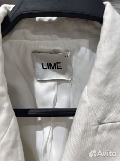 Белый пиджак Lime