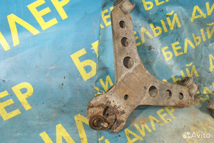 Передние рычаги KIA Sportage 1