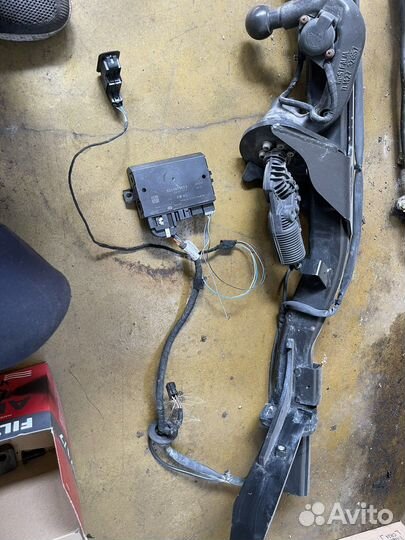 Электрический фаркоп VAG