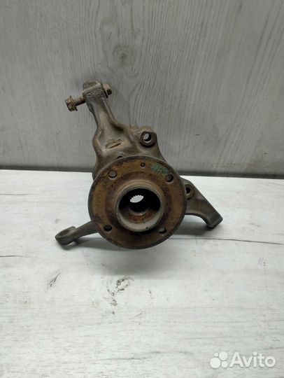 Поворотный кулак правый Volvo 440 Вольво