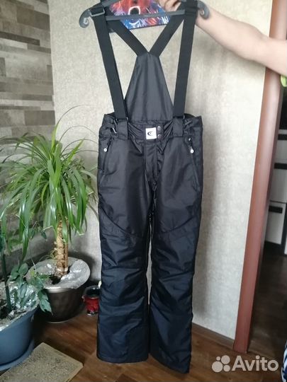 Горнолыжный костюм женский