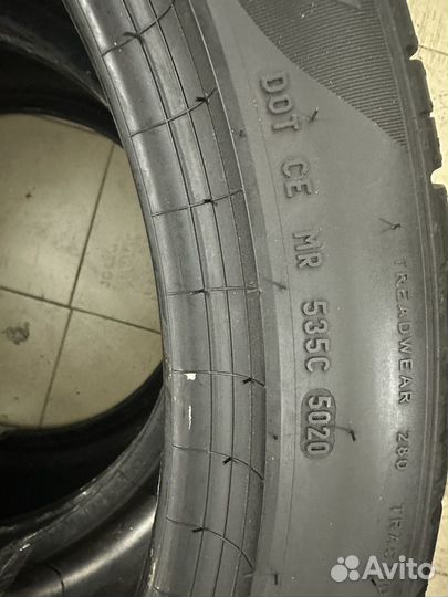 Pirelli P Zero PZ4 295/35 R21 и 315/35 R21 111Y