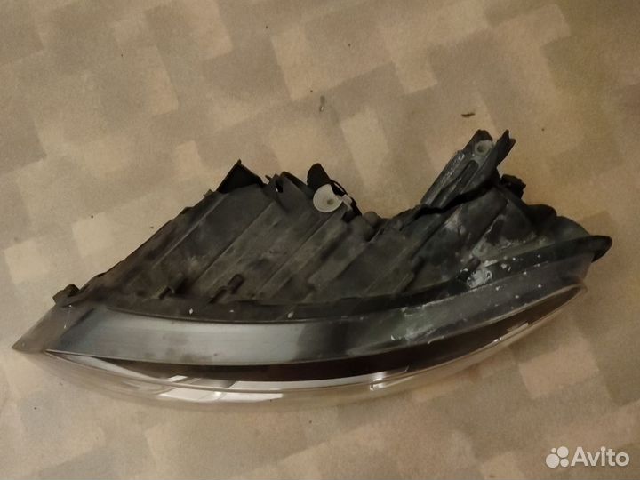 Фара левая volkswagen polo 2018