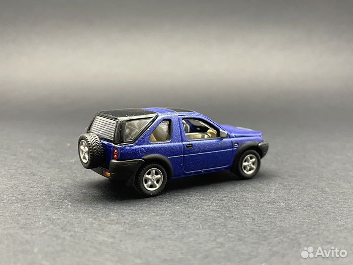Модель авто Land Rover Freelander I 1/72