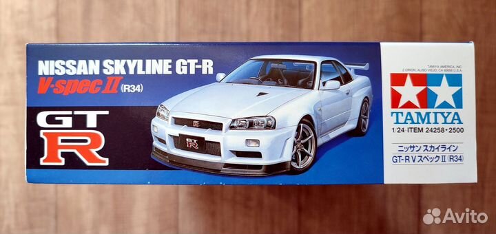 Nissan Skyline GT-R34 V Spec II (1/24 Tamiya)