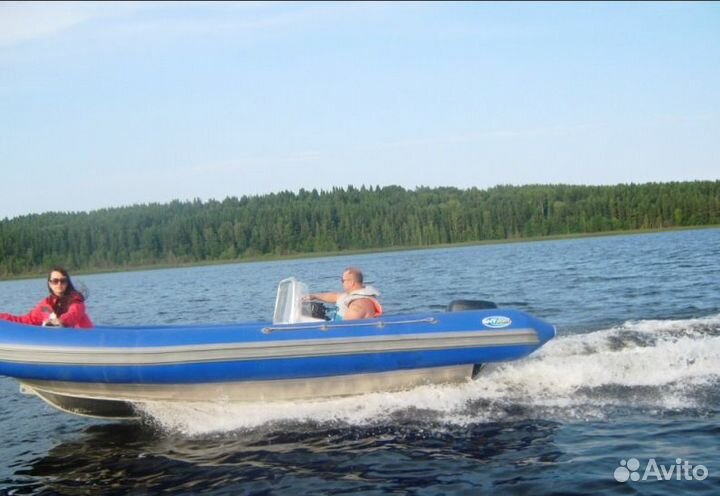 Лодка риб скайбот SB 520 RA