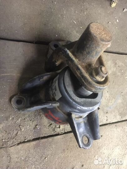 Подушка двс правая опора Kia ceed Jd Hyundai i30