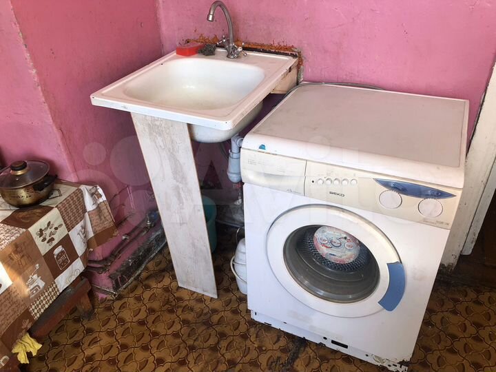 Комната 18 м² в 3-к., 4/4 эт.