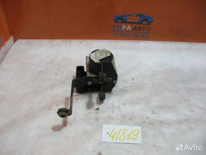 Блок ABS (насос) Ford Focus III 2011