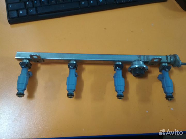 Топливная рампа Hyundai Santa Fe 3