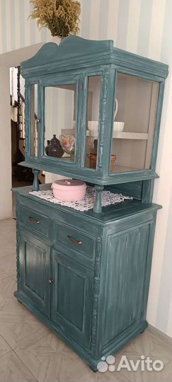 Старинный буфет - горка
