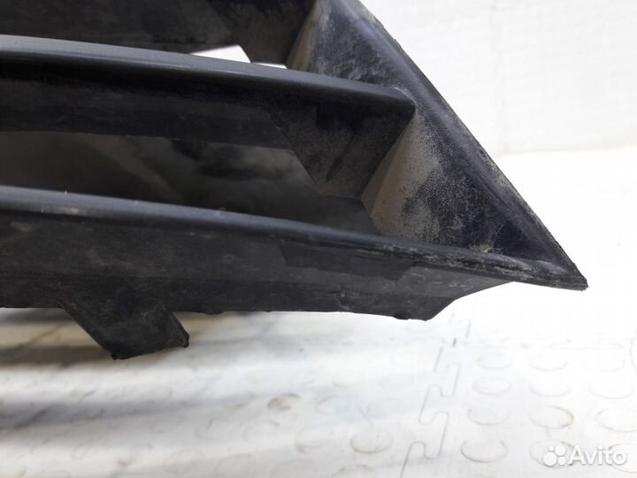 Решетка радиатора Лада Веста 2015