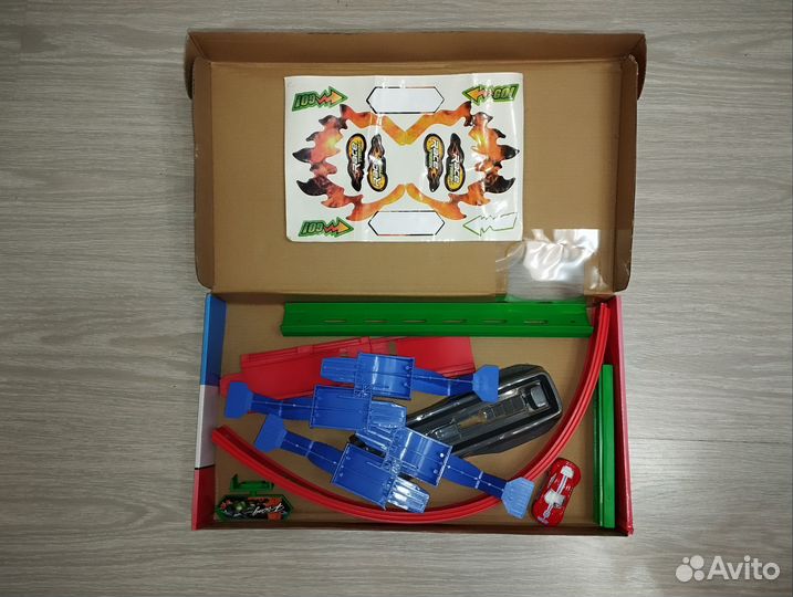 Гоночный трек hot wheels