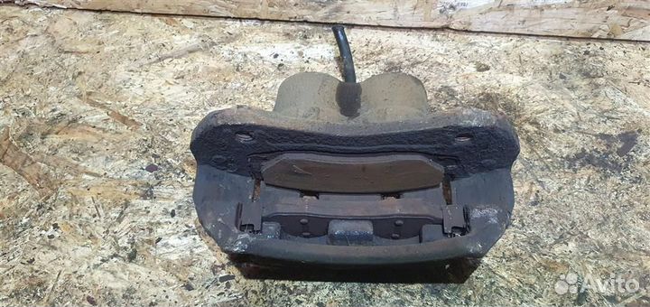 Суппорт передний левый Opel Antara 2007-2015