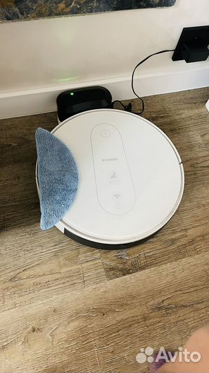 Робот пылесос hyundai