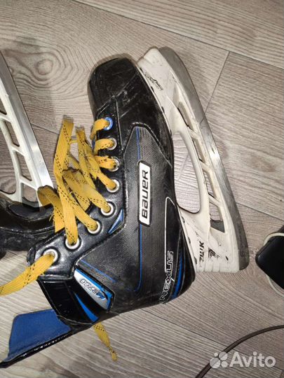 Хоккейные коньки