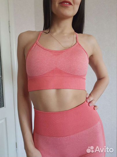 Бесшовный костюм